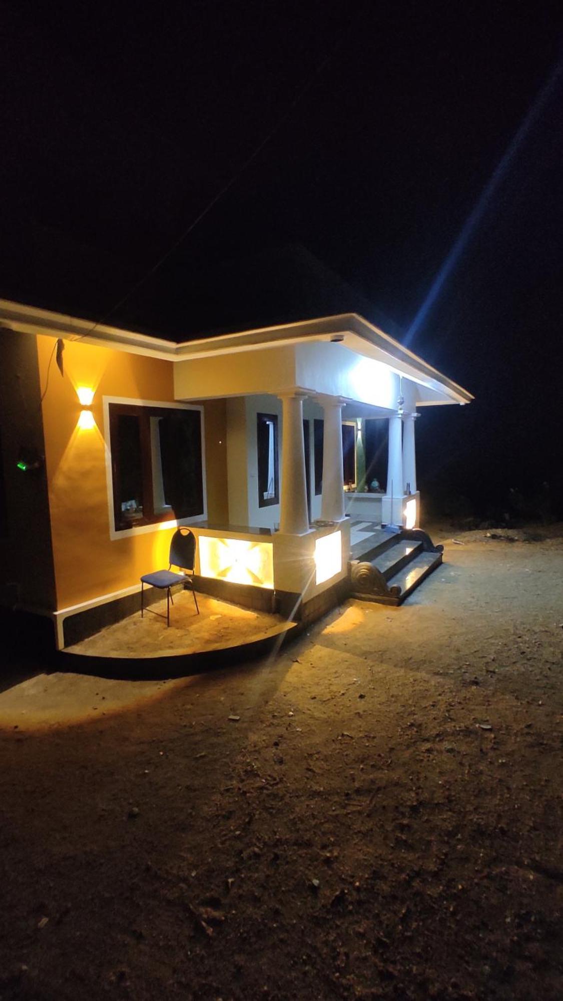 Alpine Aura Villa Vagamon Luaran gambar
