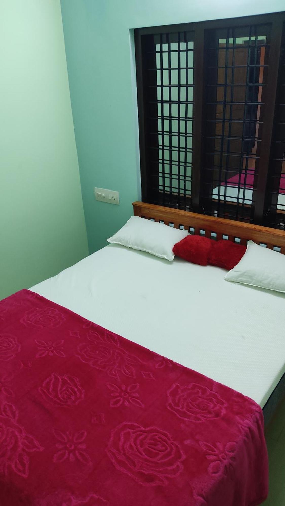 Alpine Aura Villa Vagamon Luaran gambar